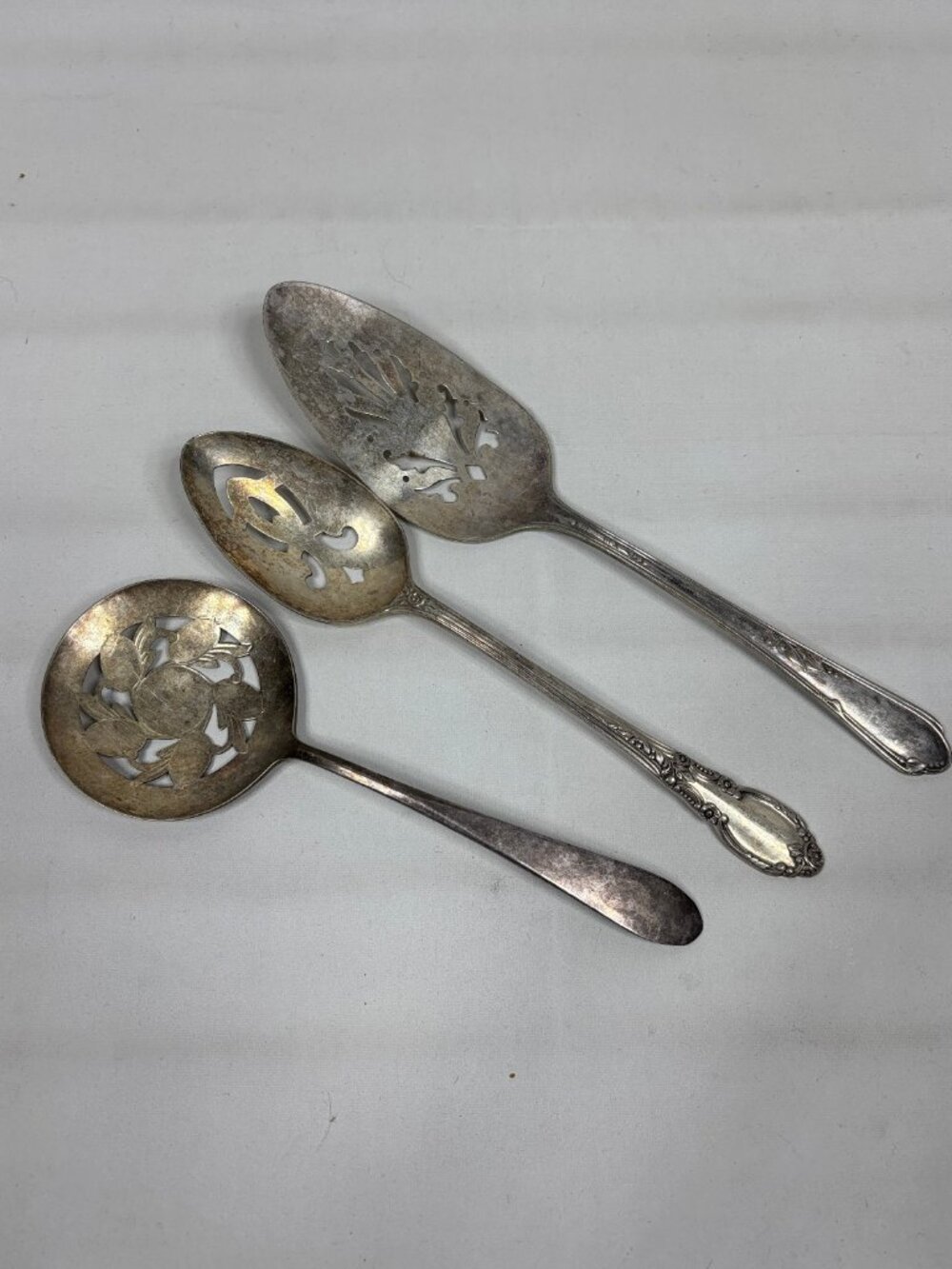 Lot of 3 Silverplate Serving Ware Slotted Tomato Server Pierced Pie Cake Spoons